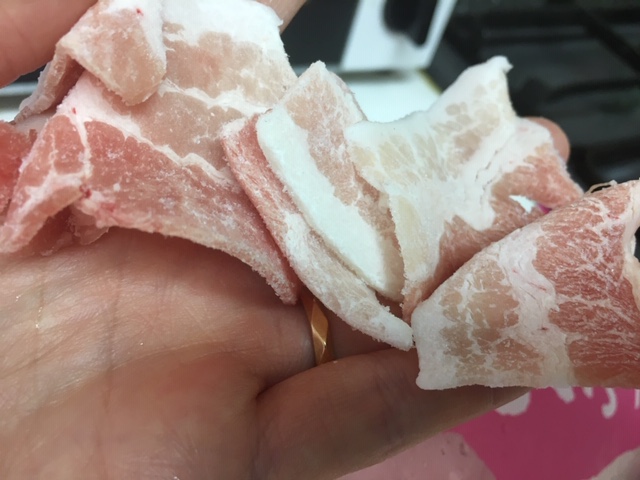 セブンイレブンの冷凍豚バラ肉